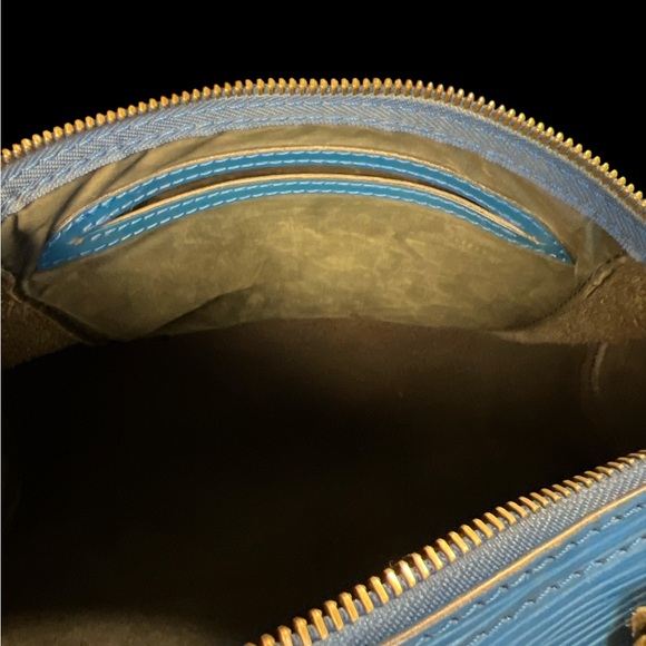 Louis Vuitton Blue Epi Speedy 33cm w/COA (A207) - Picture 10 of 17